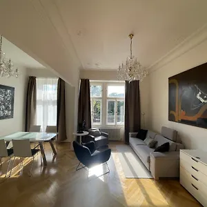 Apartment River View Manes, Prague