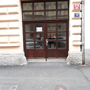  Apartmán Za Poricskou Branou